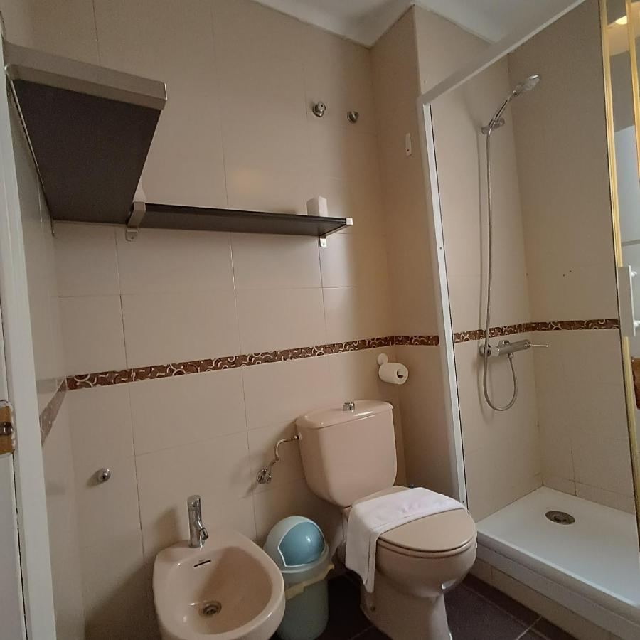 Bolivia Beach Apartments Малага Экстерьер фото