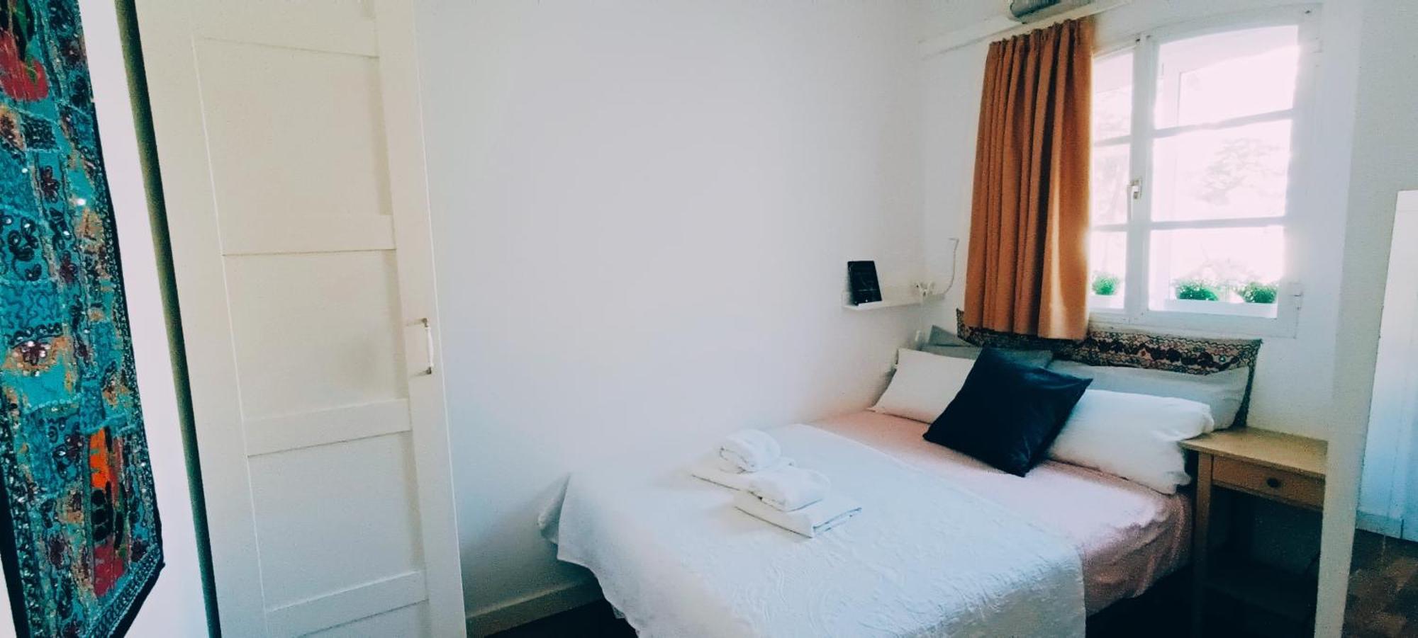 Bolivia Beach Apartments Малага Экстерьер фото