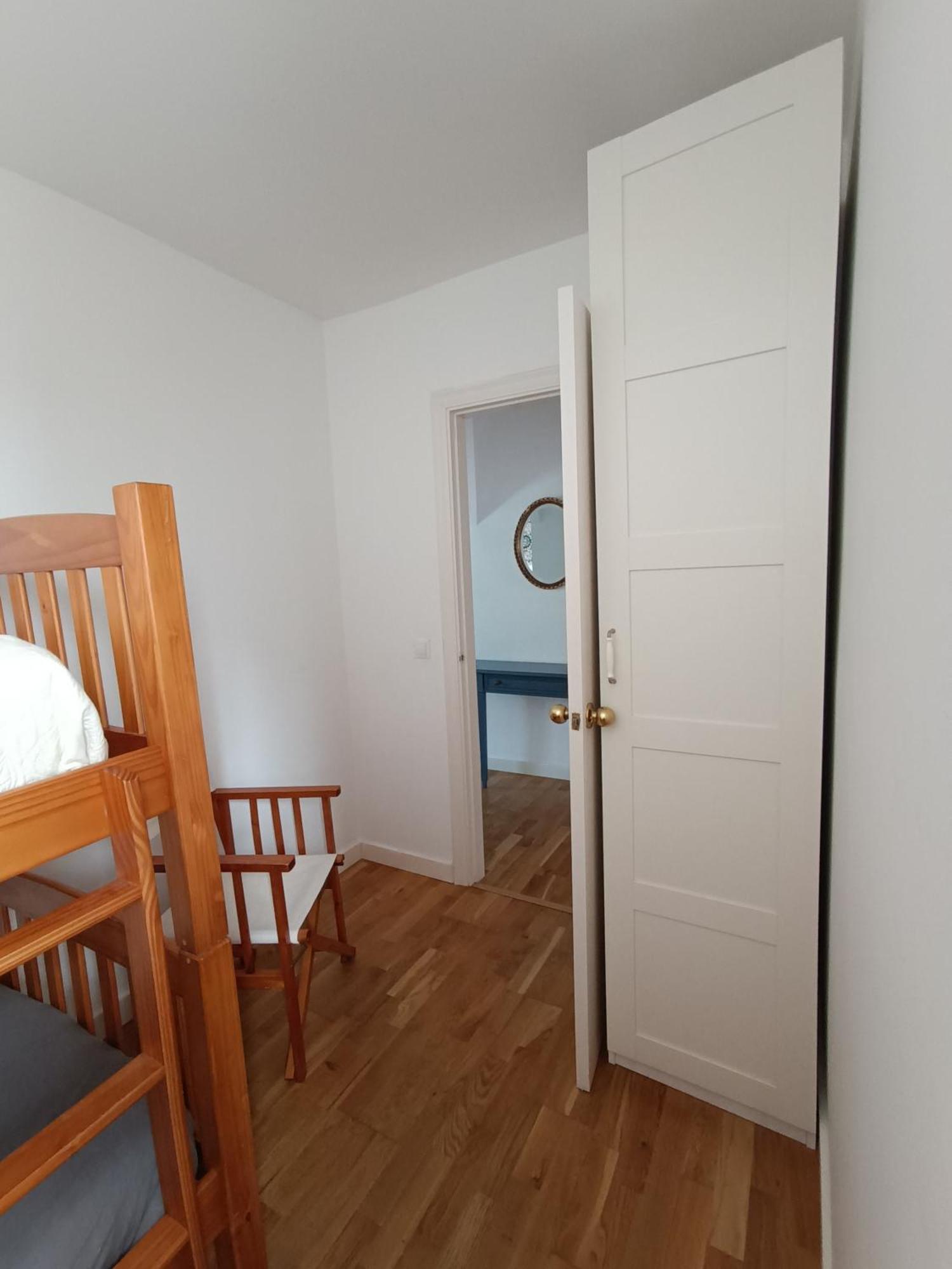 Bolivia Beach Apartments Малага Экстерьер фото