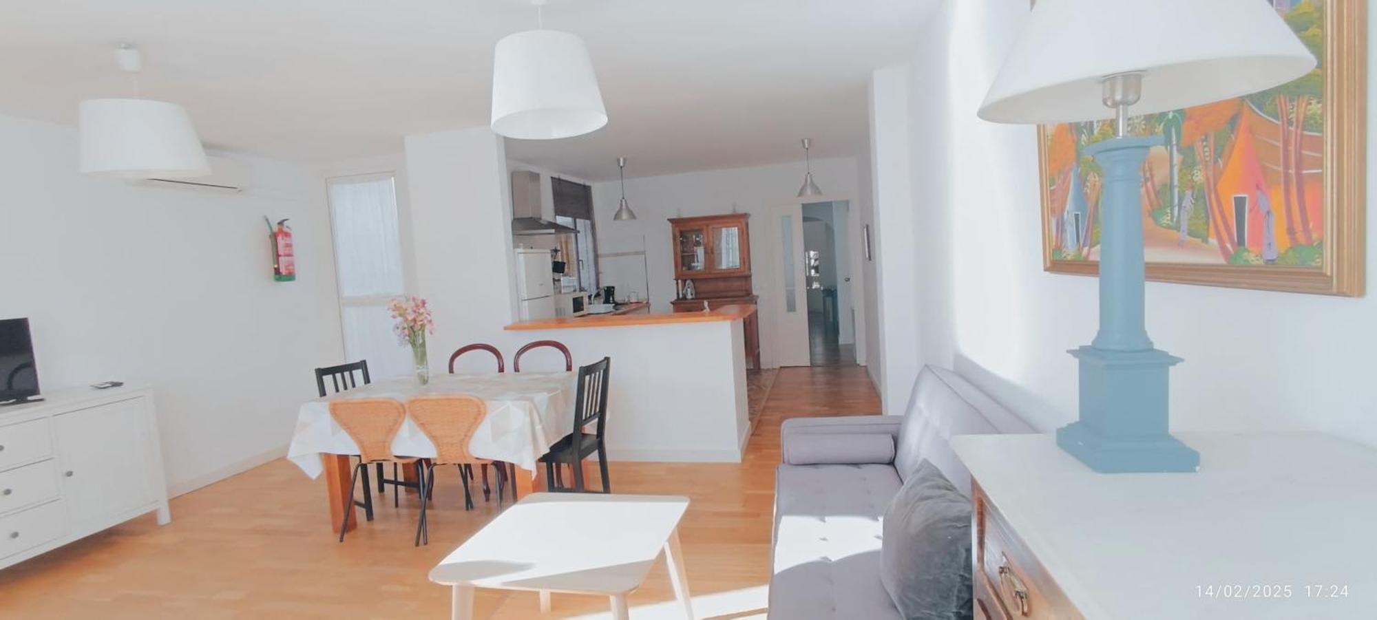Bolivia Beach Apartments Малага Экстерьер фото
