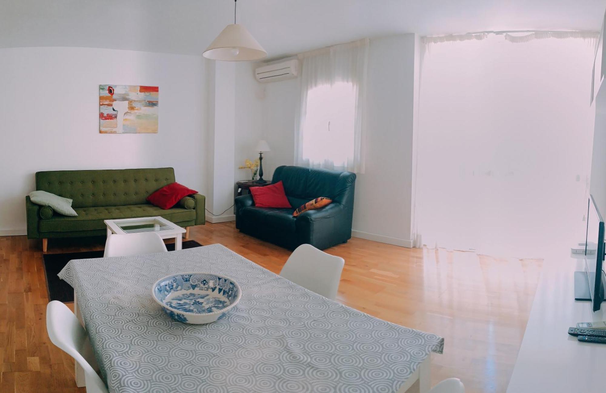 Bolivia Beach Apartments Малага Экстерьер фото